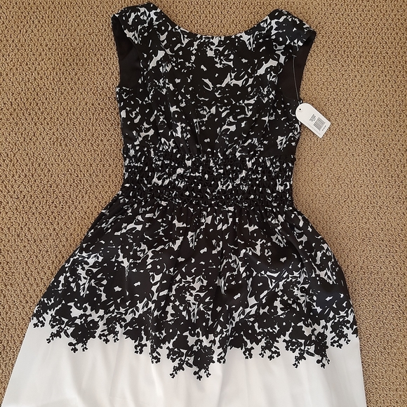 BRAND NEW Jessica Simpson Dress - Picture 1 of 3